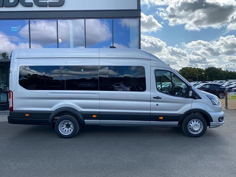 Begagnad Ford Transit Limited 165 HK (121 kW) 2024 Silver
