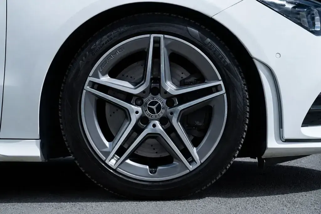 Used Mercedes CLA220 AMG line 190 HP (139 kW) 2019 White Coupe