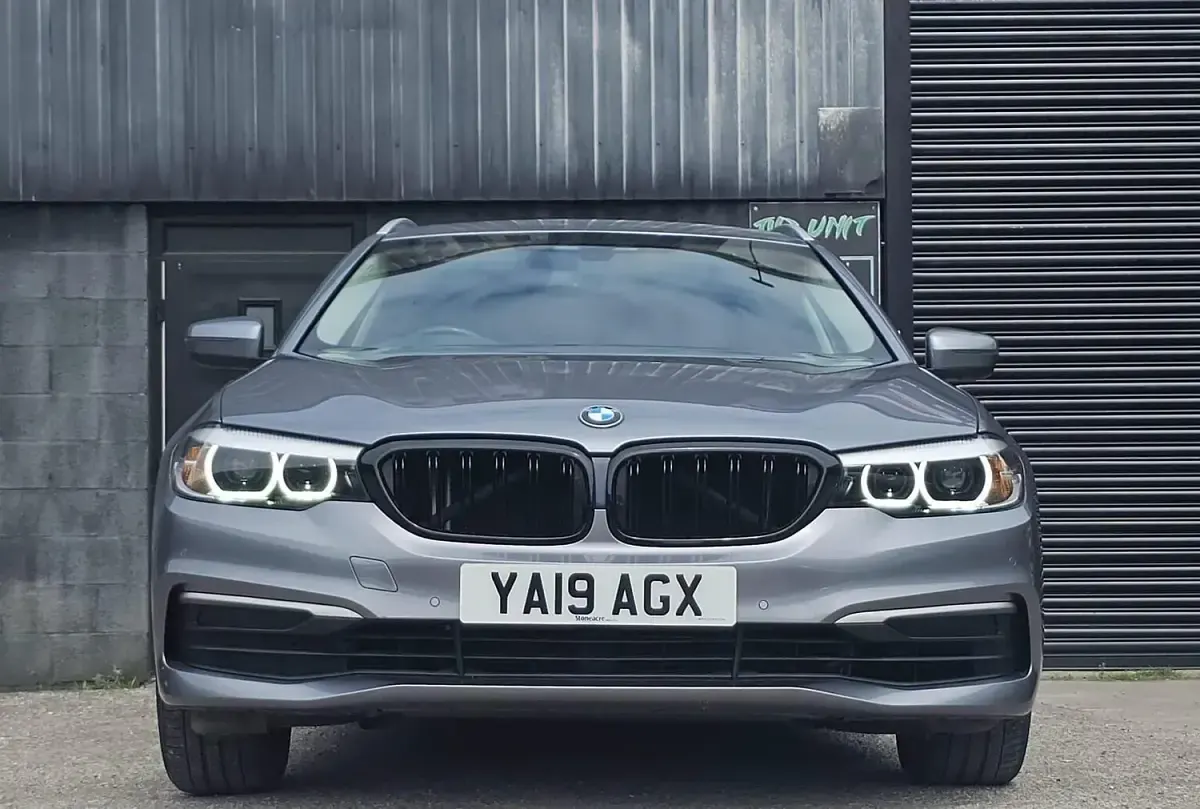 Used BMW 520 Comfort Edition 2019 Blue Estate