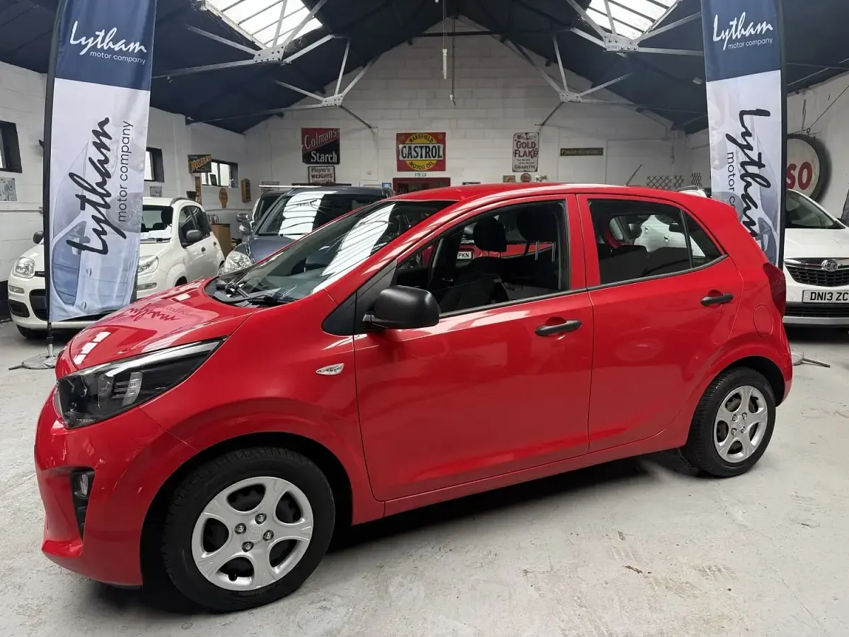 Used Kia Picanto 66 HP (48 kW) 2019 Red Hatchback