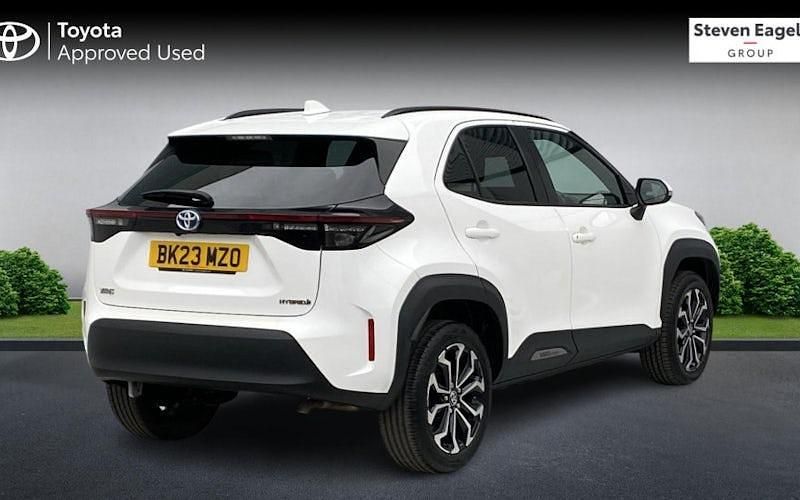 Used Toyota Yaris Hybrid Design 116 HP (85 kW) 2026 Estate