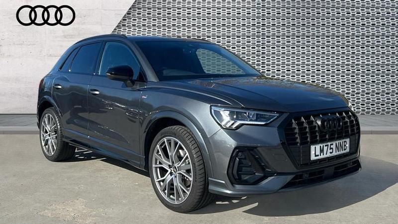 Begagnad Audi Q3 Black Edition 150 HK (110 kW) 2025 Grå SUV