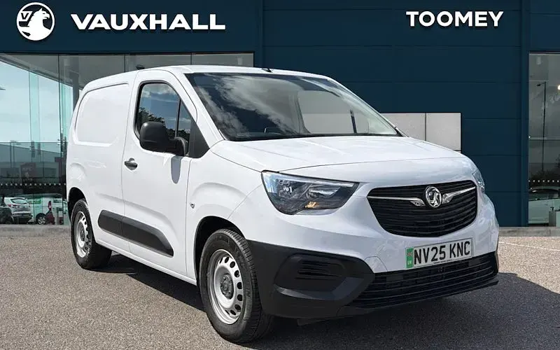 Used Vauxhall Combo 100 kW (136 HP) 2022 MPV