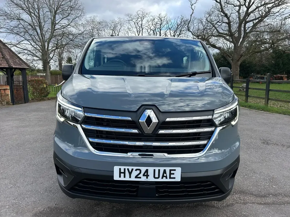 Used Renault Trafic 2024 Grey MPV