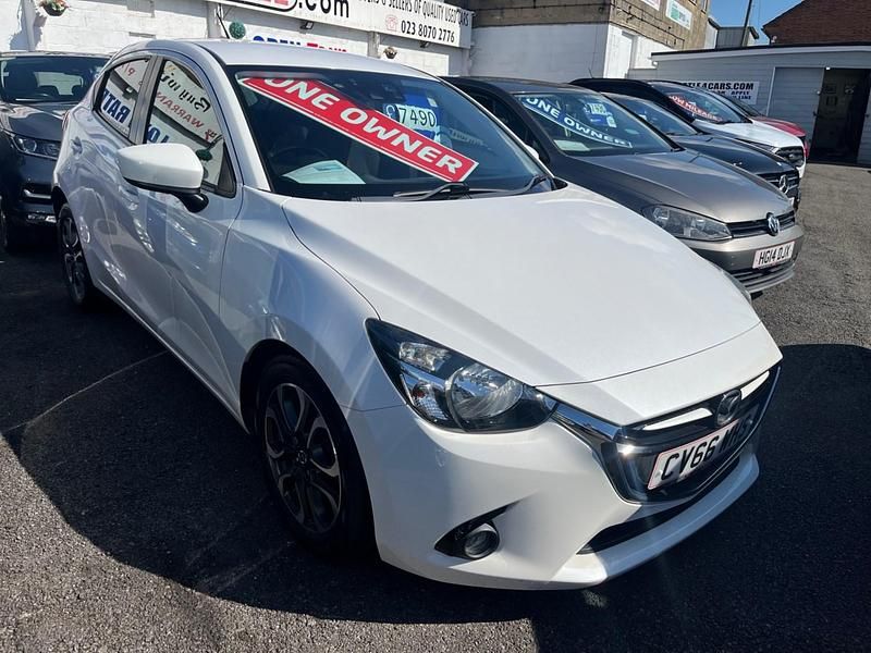 Used Mazda 2 Inclusive 2016 White Hatchback