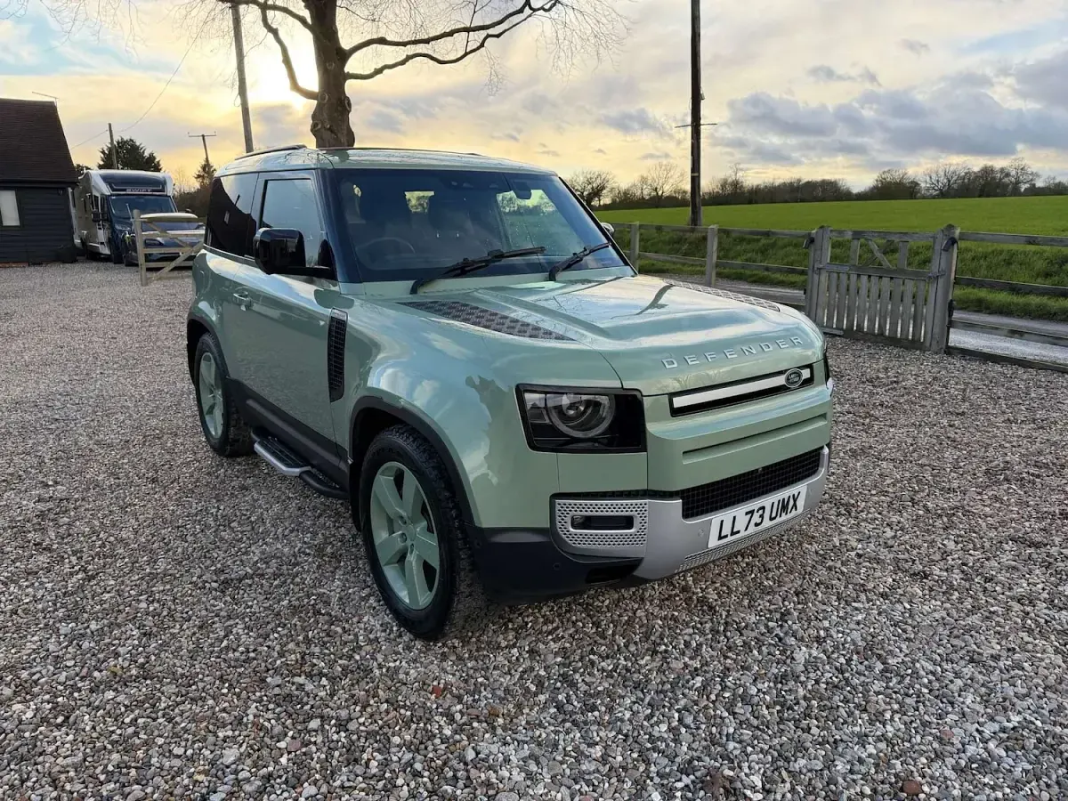 Used Land Rover Defender 75th Limited Edition 300 HP (220 kW) 2023 SUV