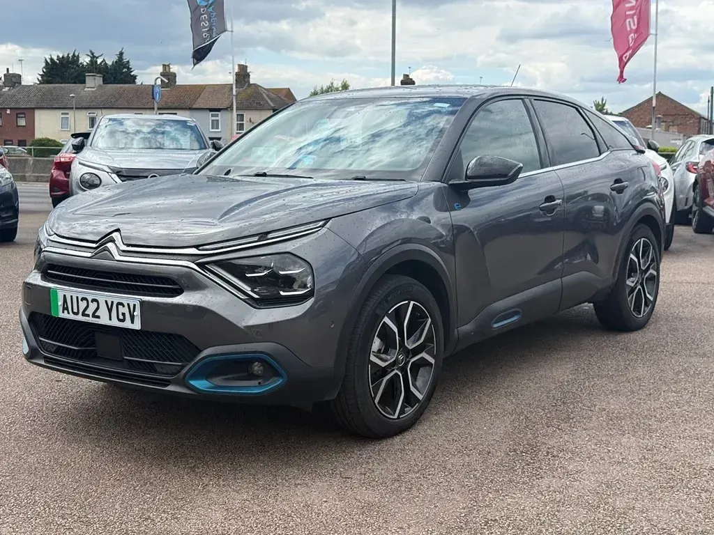 Used Citroën e-C4 Shine 100 kW (136 HP) 2022 Hatchback