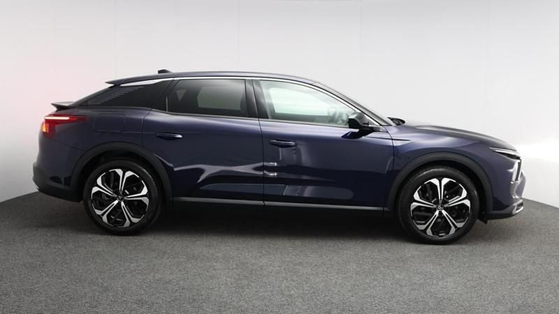 Used Citroën C5 X PureTech 127 HP (93 kW) 2024 Blue Estate