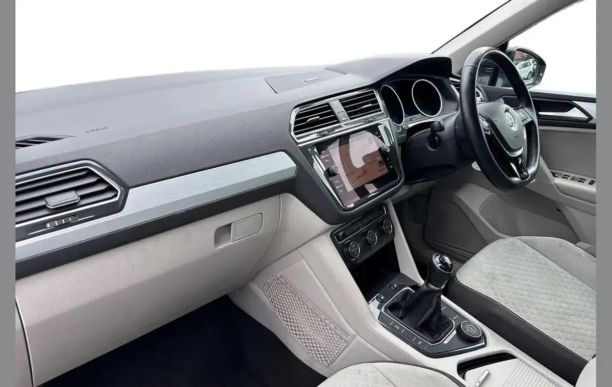 Używany VW Tiguan SE 150 KM (110 kW) 2019 Czarny SUV