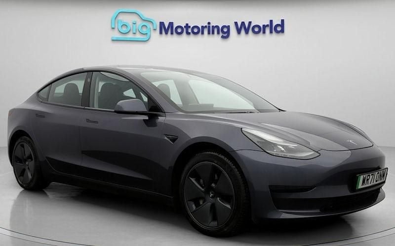 Grey Used 2021 Tesla Model 3 Standard Range Sedan | £17,900 (Fair price) - Image 1/4