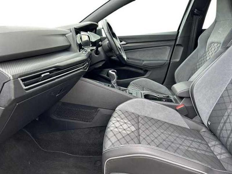 Used VW Golf VIII 130 HP (95 kW) 2022