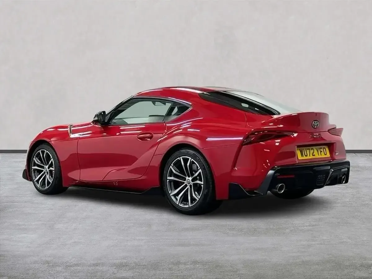 Used Toyota Supra 258 HP (189 kW) 2022 Red Coupe