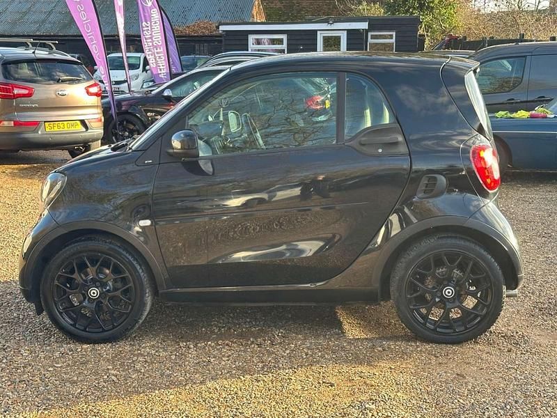 Used Smart ForTwo Coupé Premium 71 HP (52 kW) 2018 Black Coupe