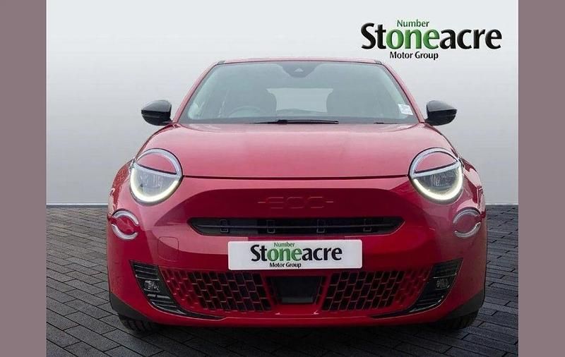 New Fiat 600 Red 114 kW (156 HP) 2025 Red SUV