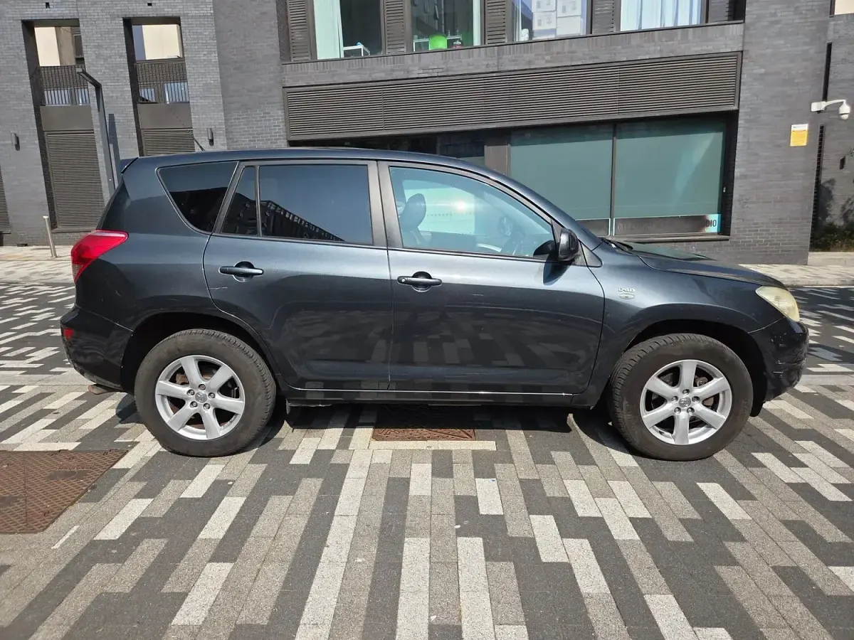 Used Toyota RAV4 150 HP (110 kW) 2008 Grey SUV