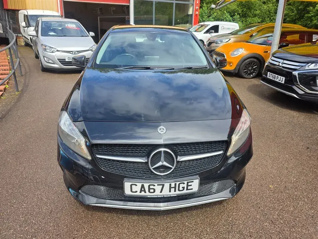 Used Mercedes A180 SE 109 HP (80 kW) 2017 Black Hatchback