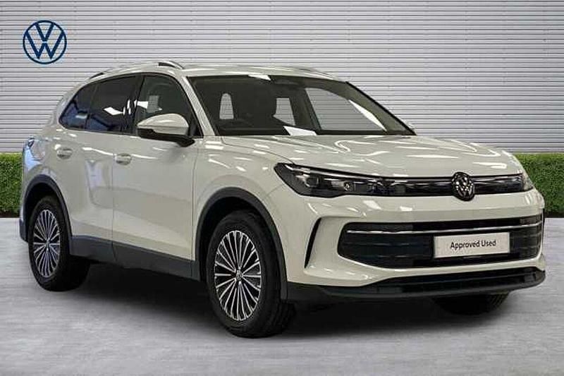 New VW Tiguan Match 130 HP (95 kW) 2026 Black SUV