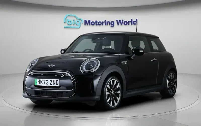 Used Mini Cooper Level 3 135 kW (184 HP) 2023 Hatchback
