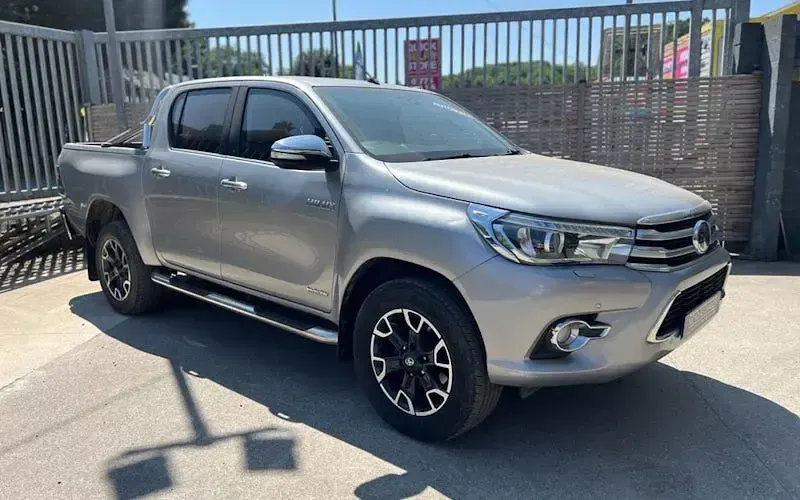Used Toyota HiLux 150 HP (110 kW) 2020 Pickup