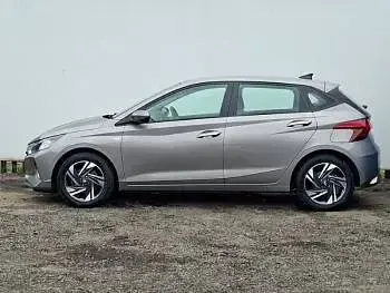 Used Hyundai i20 SE 100 HP (73 kW) 2022 Bronze Hatchback