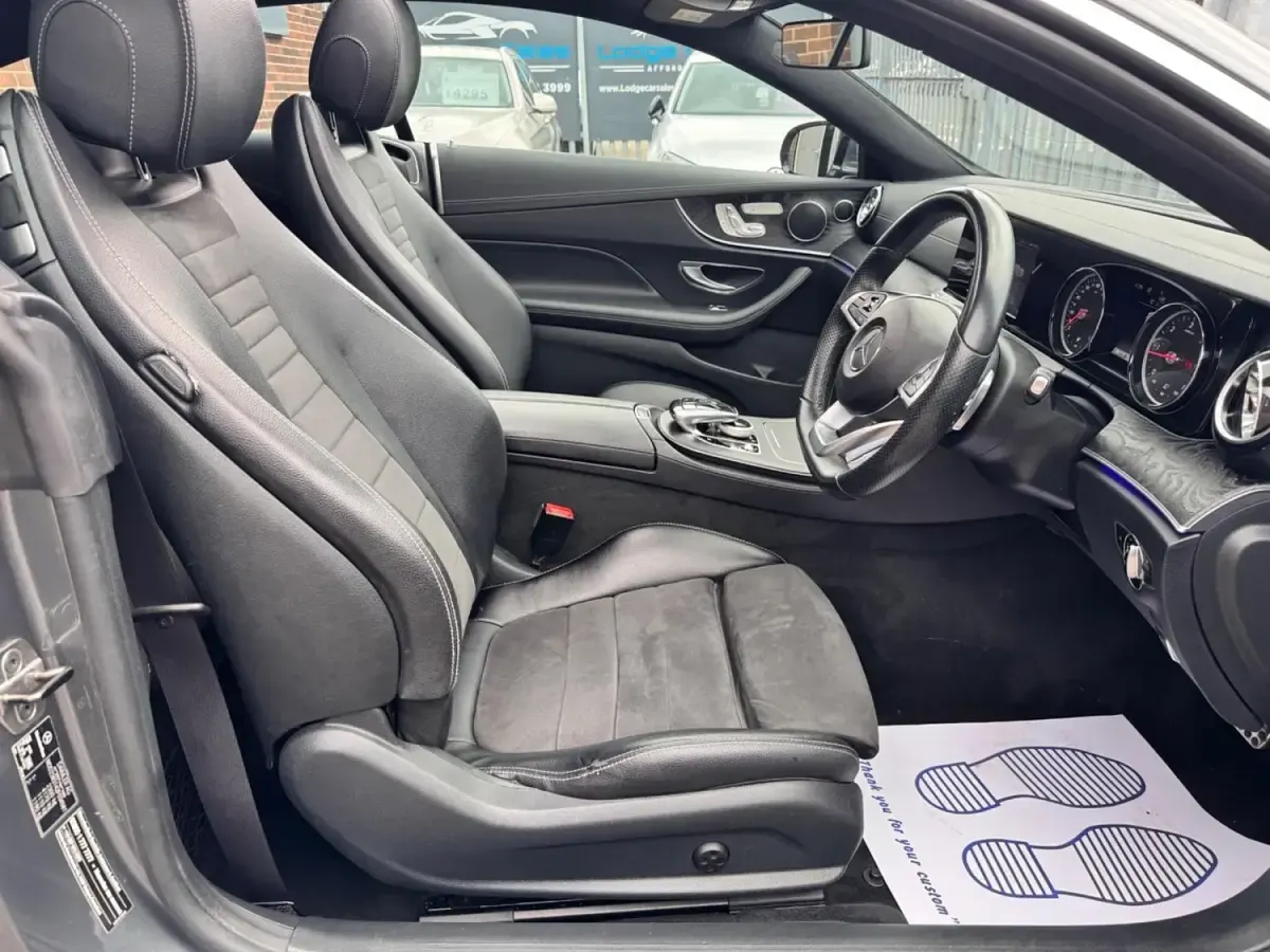 Begagnad Mercedes E220 AMG Line Premium 2017 Grå Sportkupé