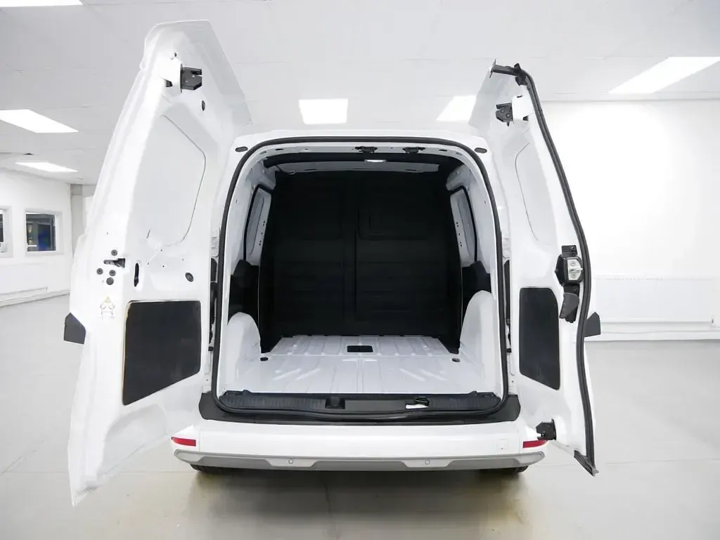 Used Nissan Townstar Tekna 89 kW (122 HP) 2023 White Van