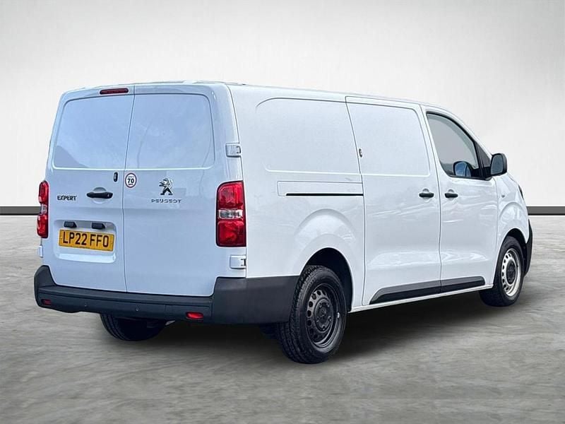 Used Peugeot Expert Premium 140 HP (102 kW) 2022 White Van