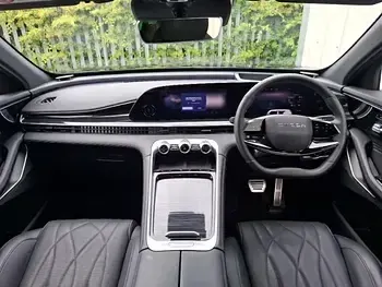 Used Omoda 9 449 HP (330 kW) 2025 Black SUV