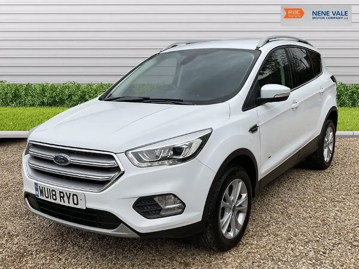Used Ford Kuga Titanium 180 HP (132 kW) 2018 White SUV