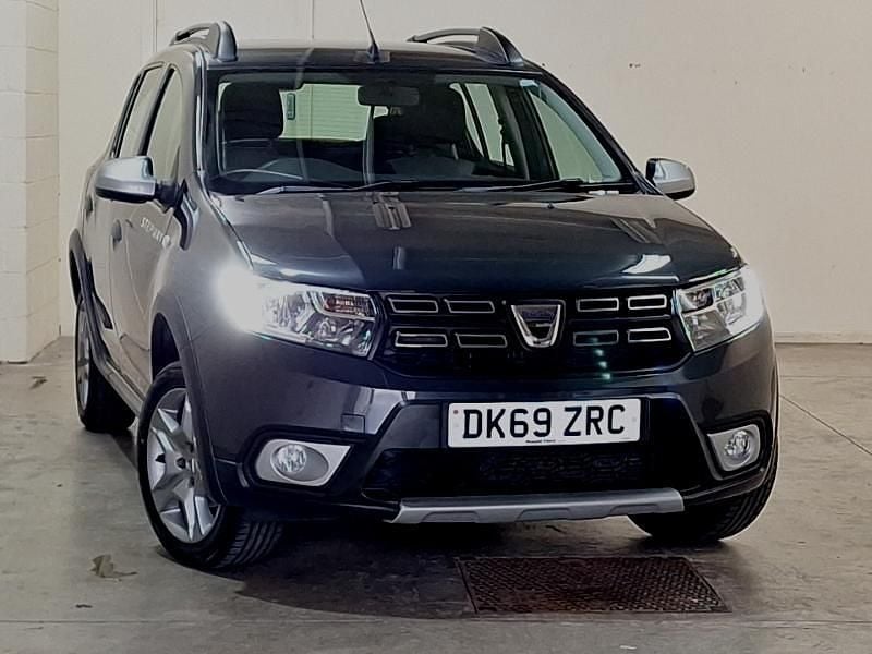 Grey Used 2020 Dacia Sandero Essentiel Hatchback | £7,498 (Good price) - Image 1/4
