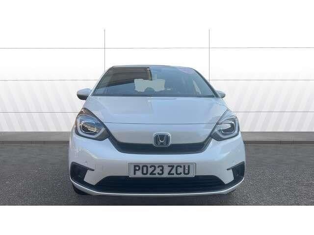 Used Honda Jazz Hybrid 109 HP (80 kW) 2023 White Hatchback