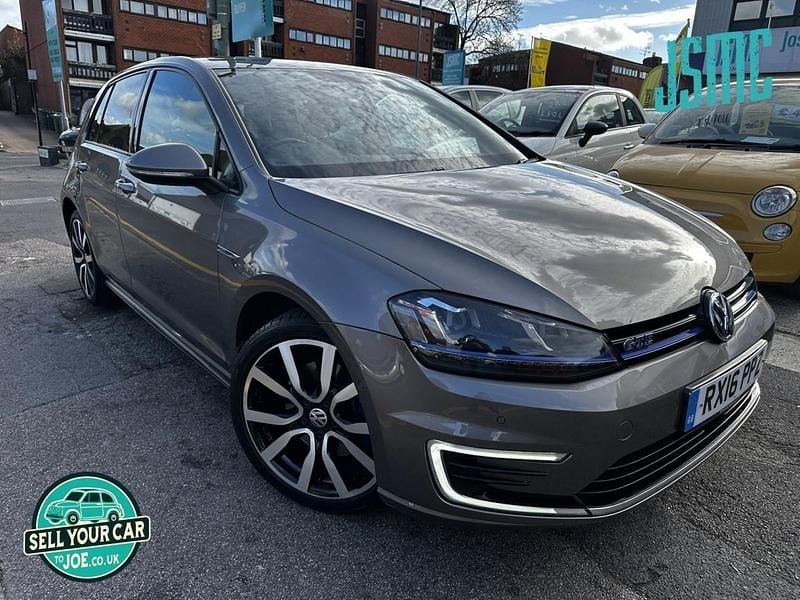 Grey Used 2016 VW Golf VII GTE Hatchback | £10,950 (Fair price) - Image 1/4