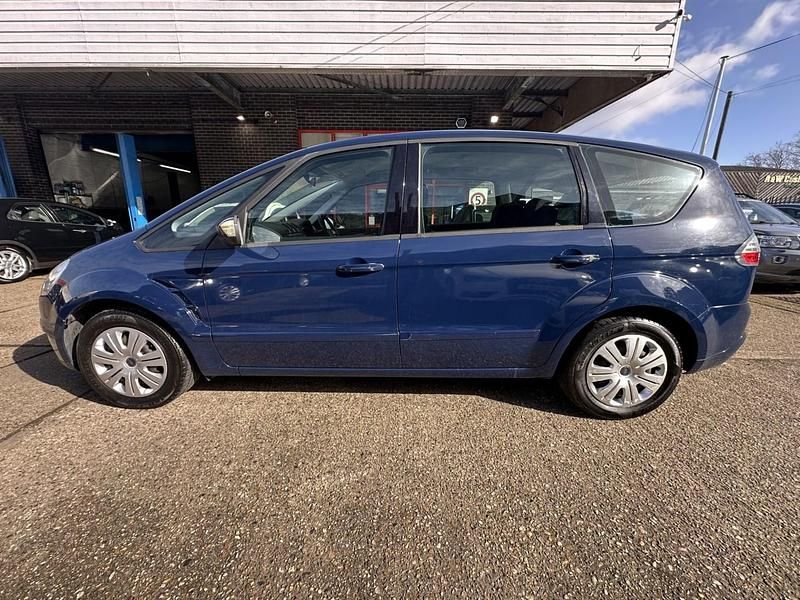 Begagnad Ford S-MAX S 2010 Blå Minibuss