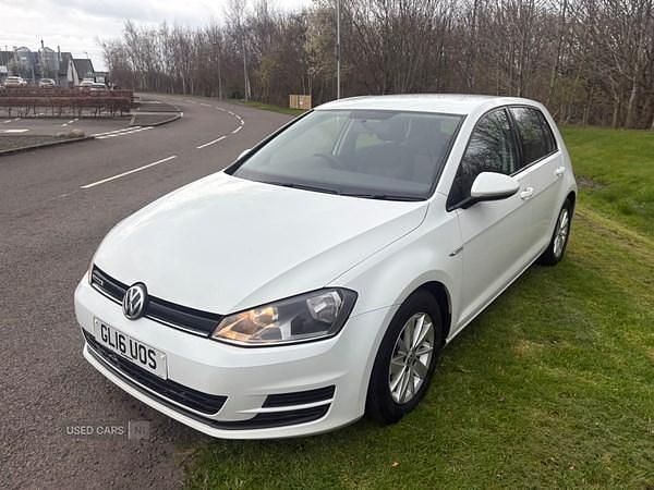 Used VW Golf VII 2016 White Hatchback