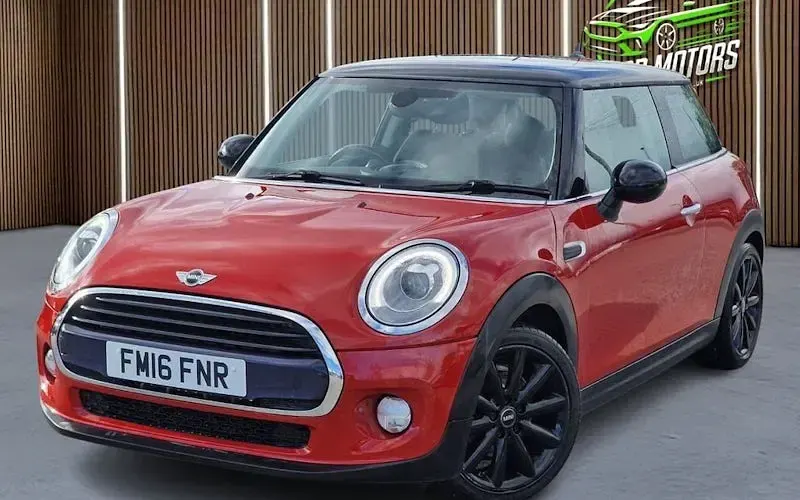 Second-hand Mini Cooper Hatch 136 CP (100 kW) 2017 Hatchback