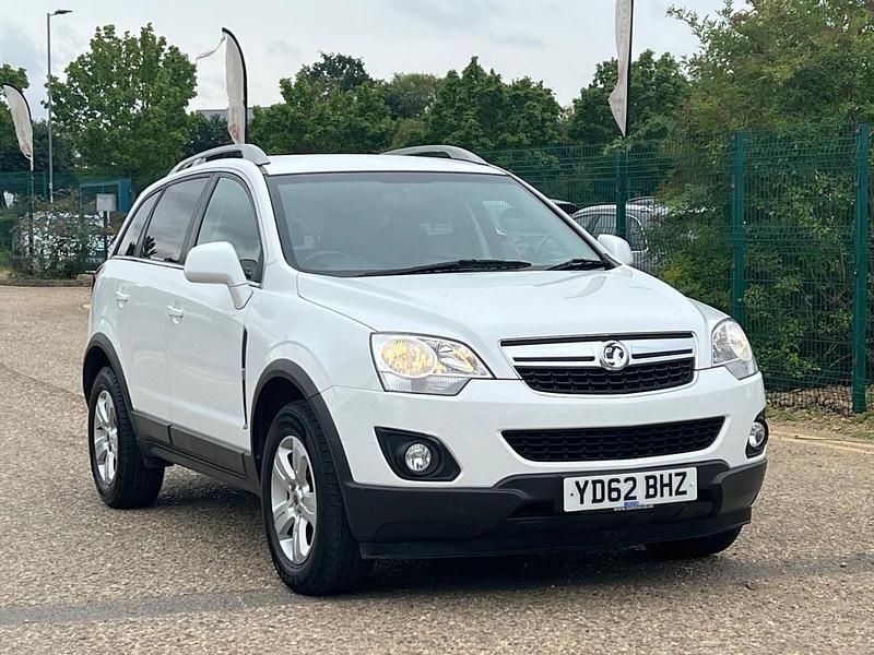 White Used 2012 Vauxhall Antara SUV | £2,479 (Good price) - Image 1/4