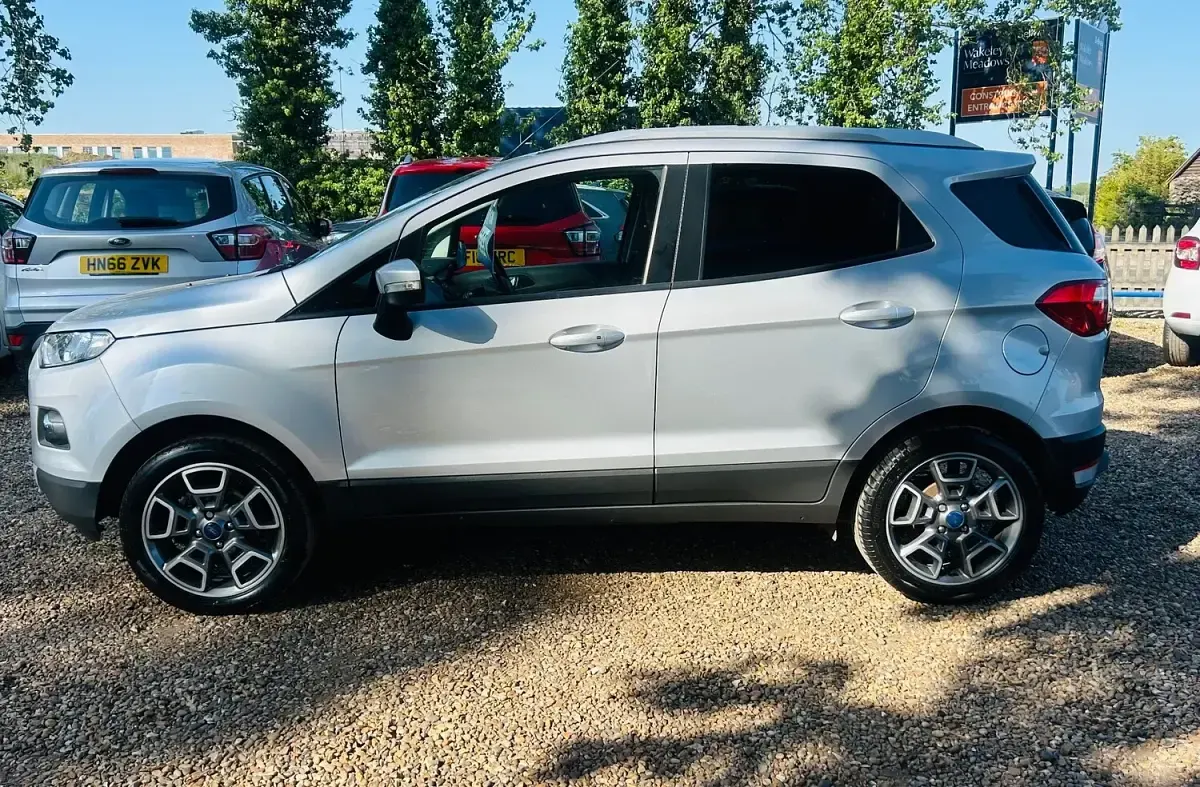 Used Ford Ecosport Titanium 95 HP (69 kW) 2017 Silver SUV
