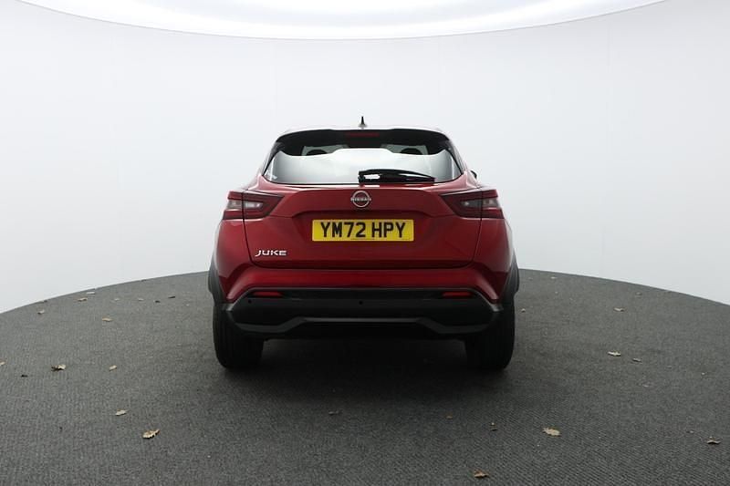 Used Nissan Juke N-Connecta 114 HP (83 kW) 2022 Red SUV