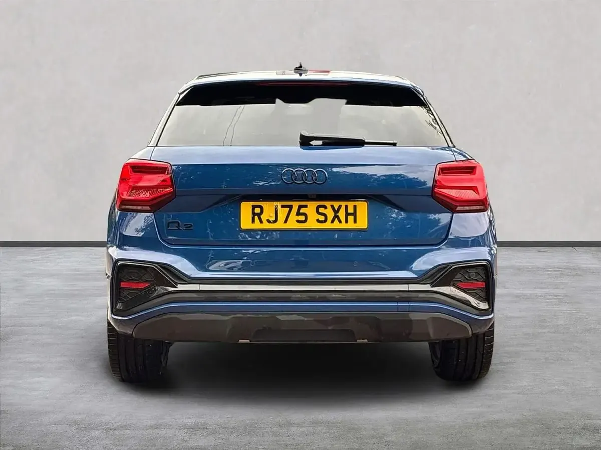 Used Audi Q2 Black Edition 150 HP (110 kW) 2026 Blue SUV