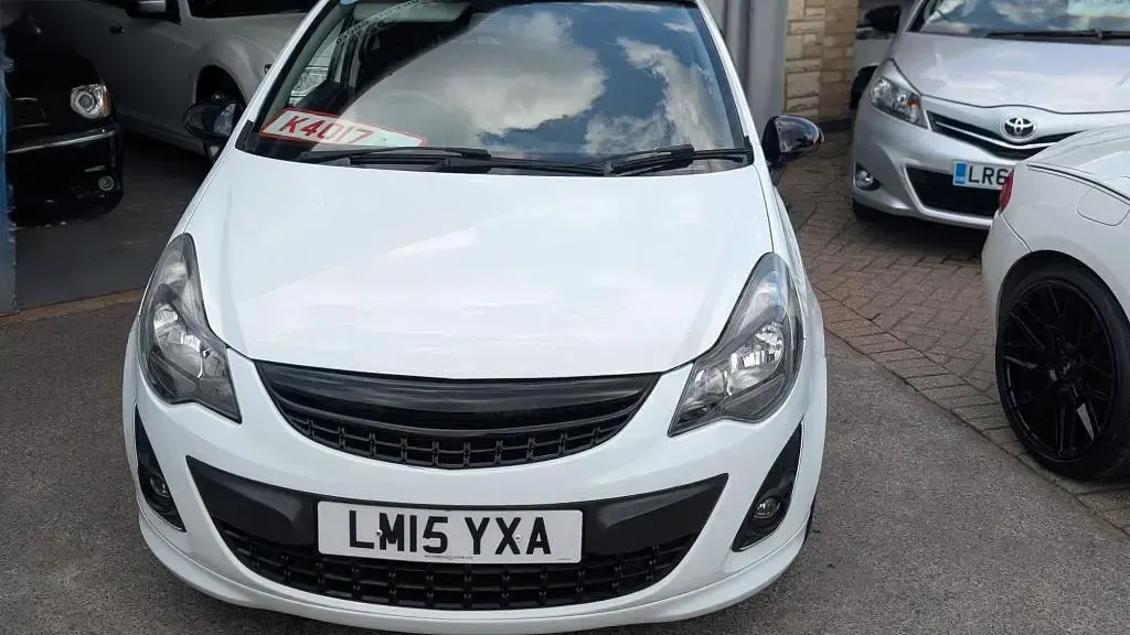 Used Vauxhall Corsa Edition 2015 White Hatchback