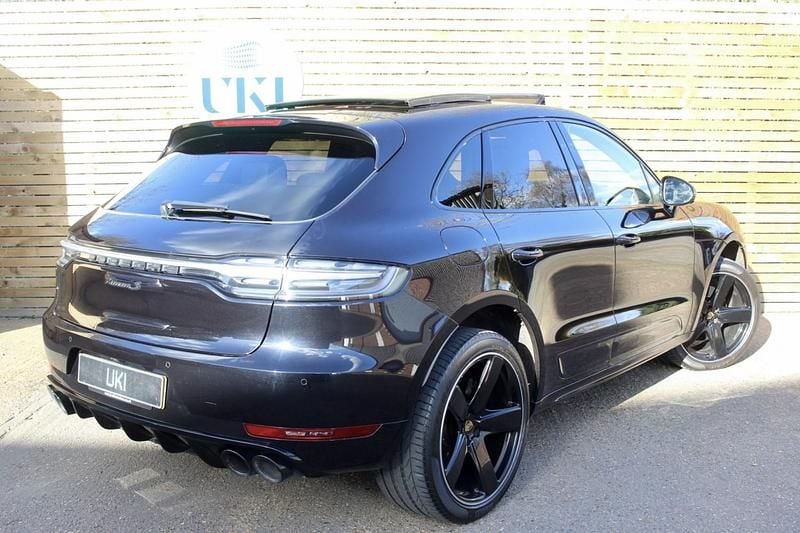 Used Porsche Macan 354 HP (260 kW) 2021 Black SUV