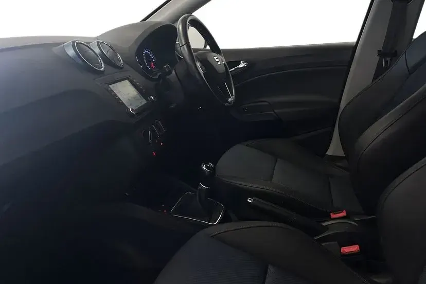 Used Seat Ibiza CONNECT 89 HP (65 kW) 2016 Black Hatchback