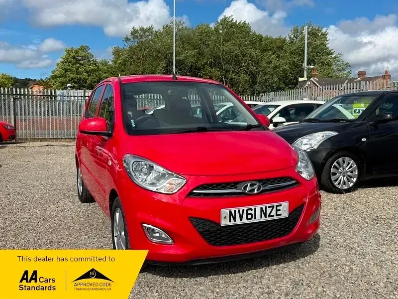 Used Hyundai i10 Active 86 HP (63 kW) 2012 Red Hatchback