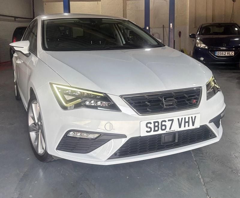 White Used 2018 Seat Leon FR Hatchback | £7,990 (Good price) - Image 1/4