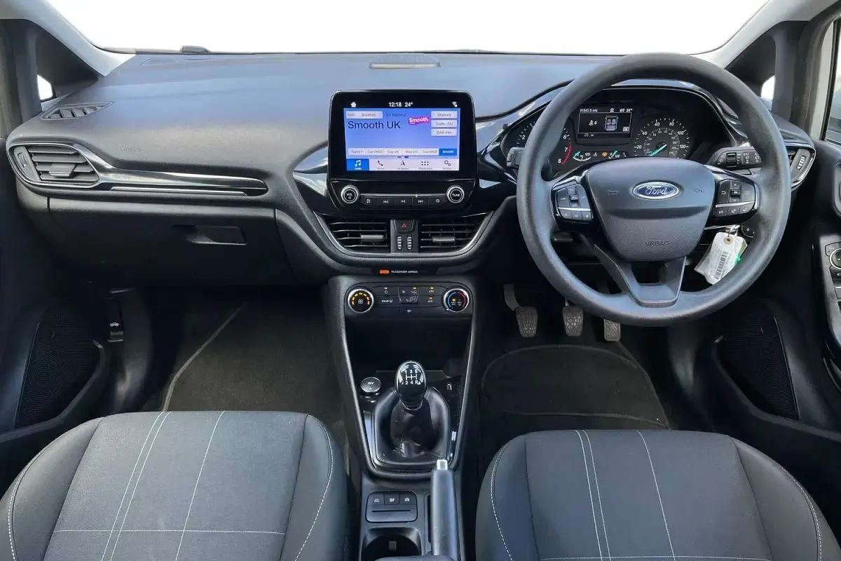 Used Ford Fiesta Trend 86 HP (63 kW) 2019 Silver Hatchback