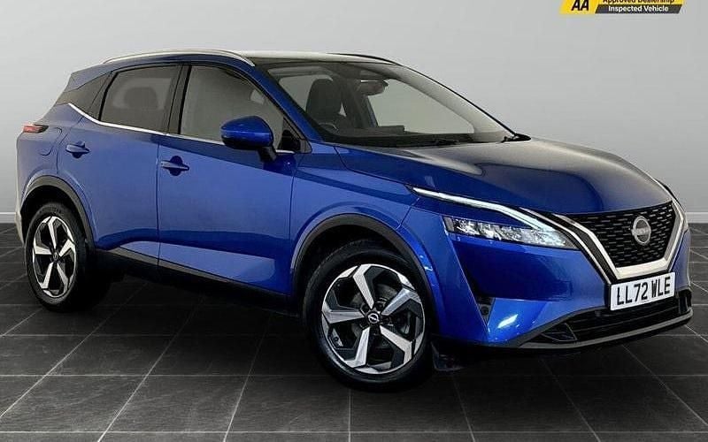 Blue Used 2022 Nissan Qashqai N-Connecta SUV | £13,395 (Good price) - Image 1/2