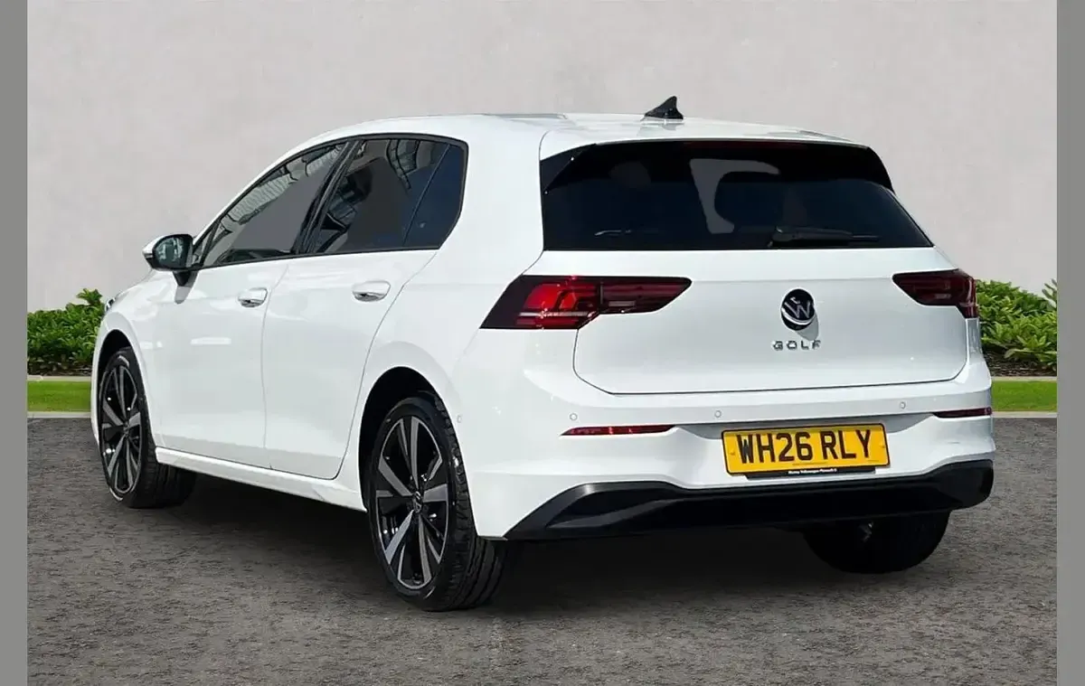 New VW Golf VIII Match 150 HP (110 kW) 2026 White Hatchback