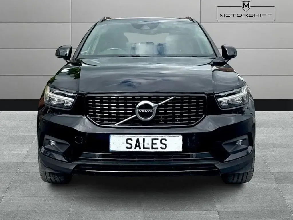 Used Volvo XC40 R-Design Pro 190 HP (139 kW) 2019 Black SUV