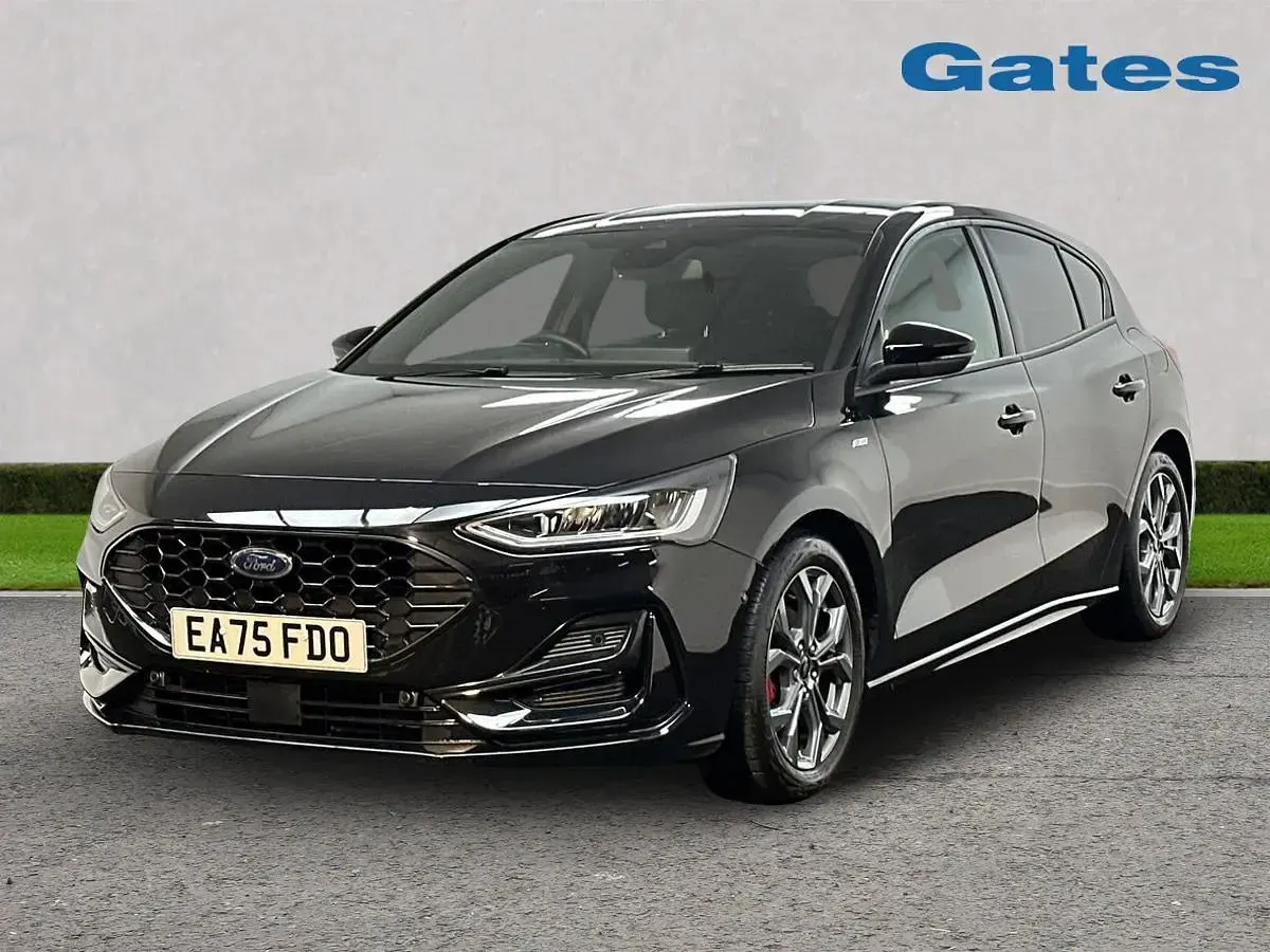Used Ford Focus ST-Line 125 HP (91 kW) 2025 Black Hatchback