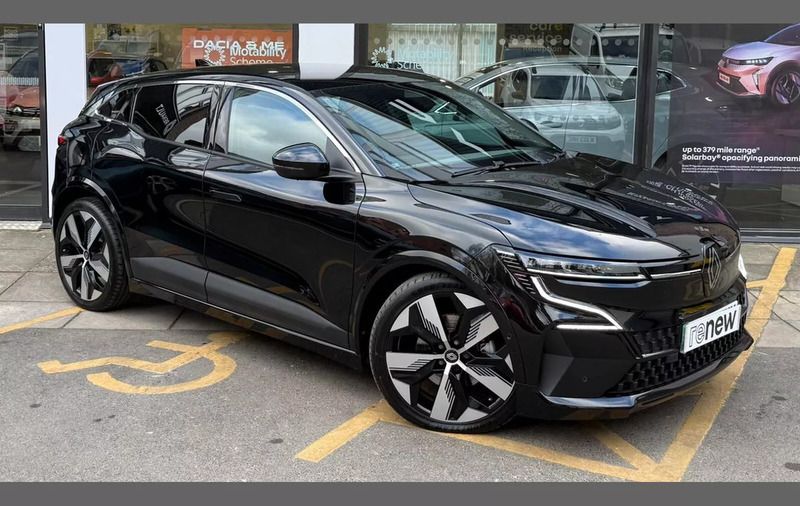 Black Used 2023 Renault Mégane Techno Hatchback | £20,695 (Fair price) - Image 1/4